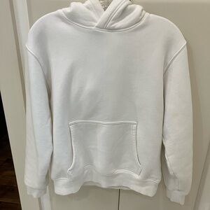 Aritzia Cozy Fleece Sweatshirt in Creamy white